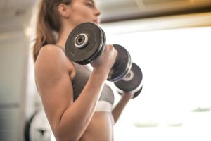 latihan otot lengan dan bahu