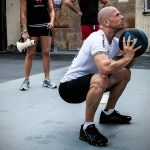 latihan wall ball dalam crossfit workout